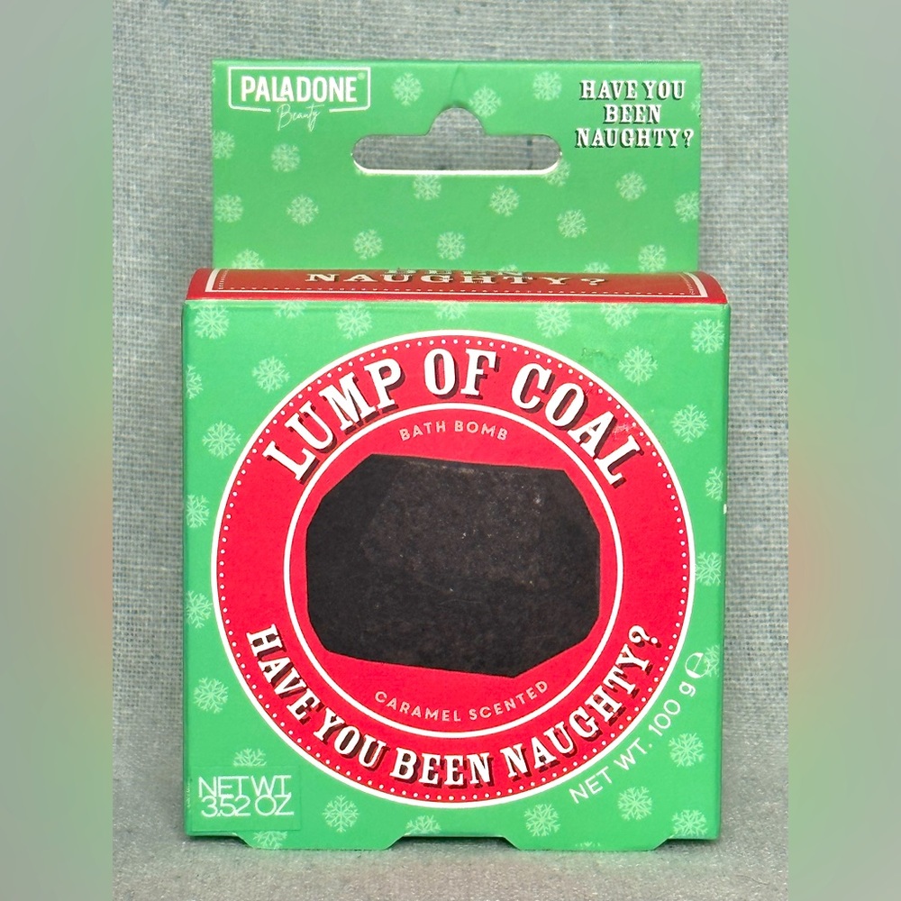 Paladone Beauty Lump of coal bath bomb caramel scented